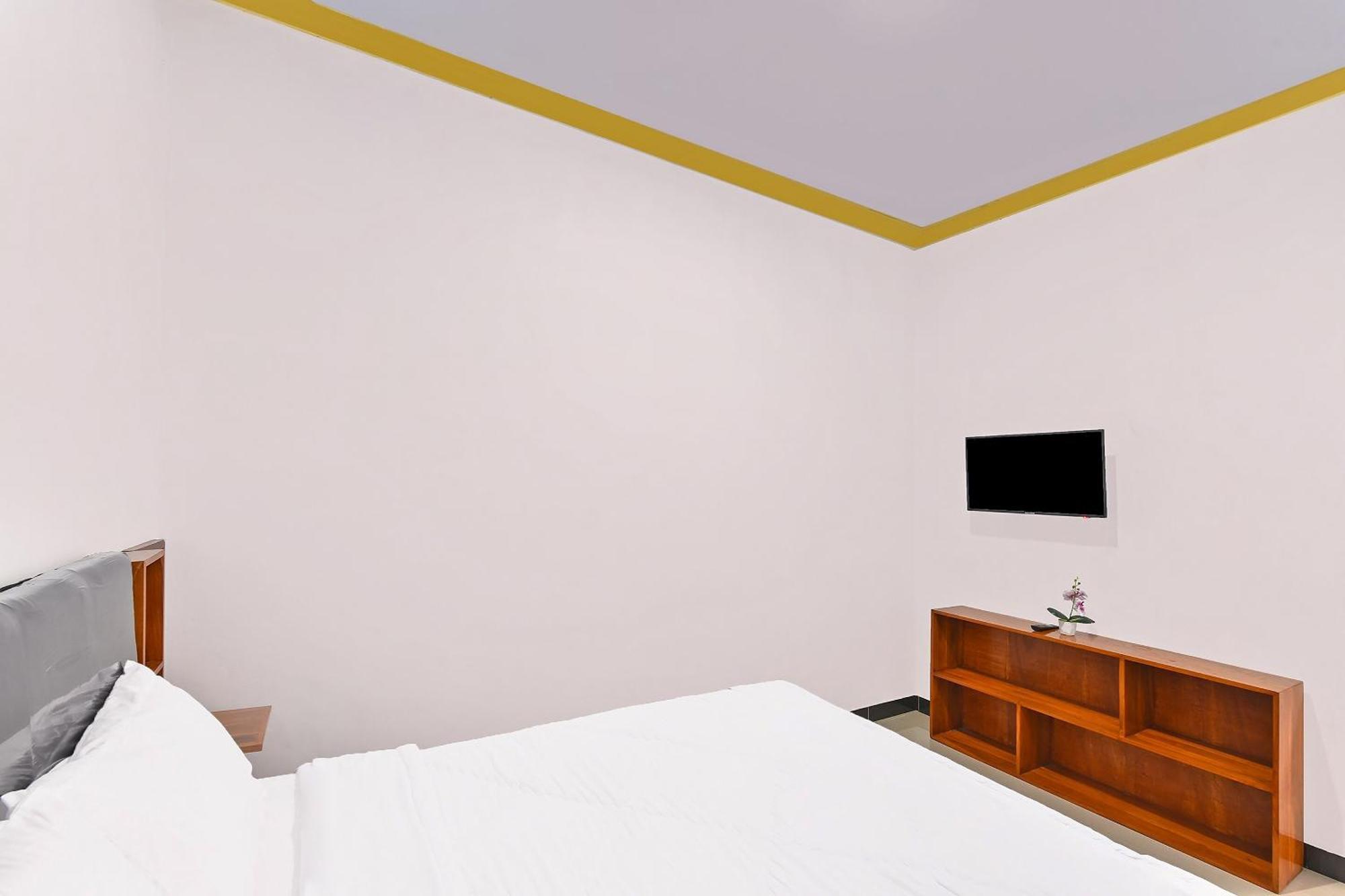 Oyo 91192 Homestay Antara Гилиманук Экстерьер фото